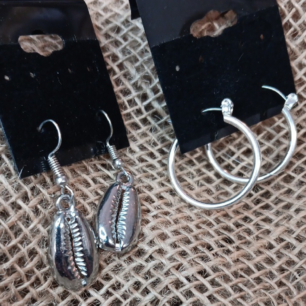 Silver Shell and Hoop Earrings Set - Picture 5 of 7